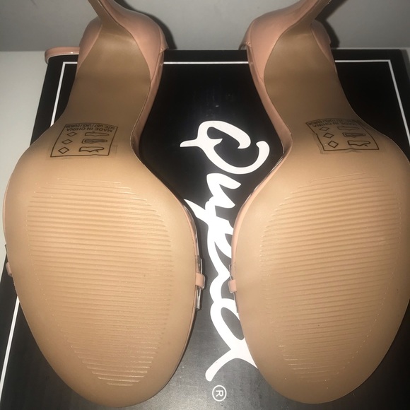 Patient Leather Pumps - Picture 5 of 5